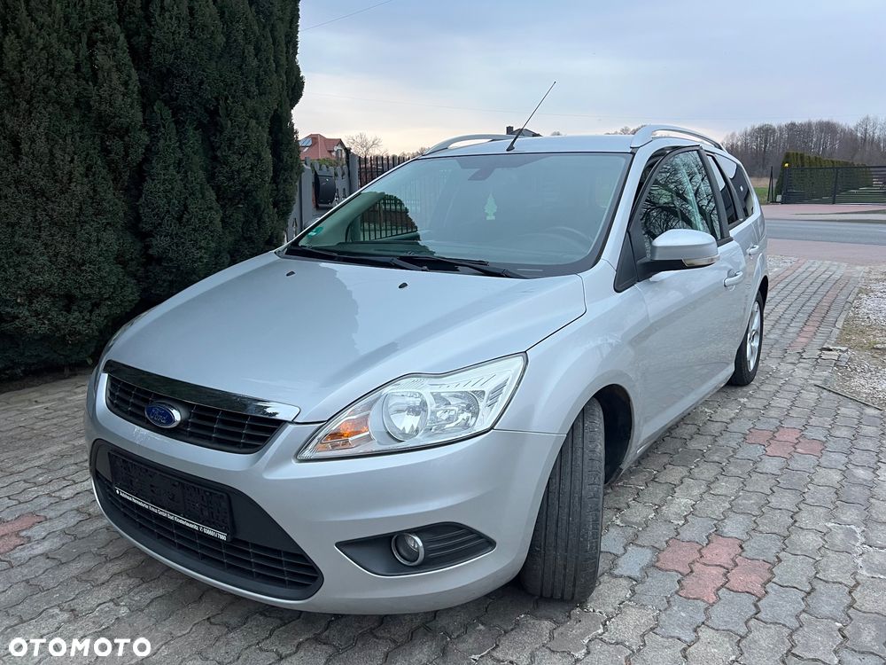 Ford Focus 1.6 16V Trend - 1
