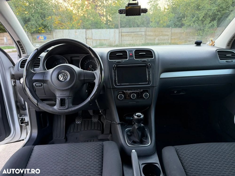Volkswagen Golf - 4