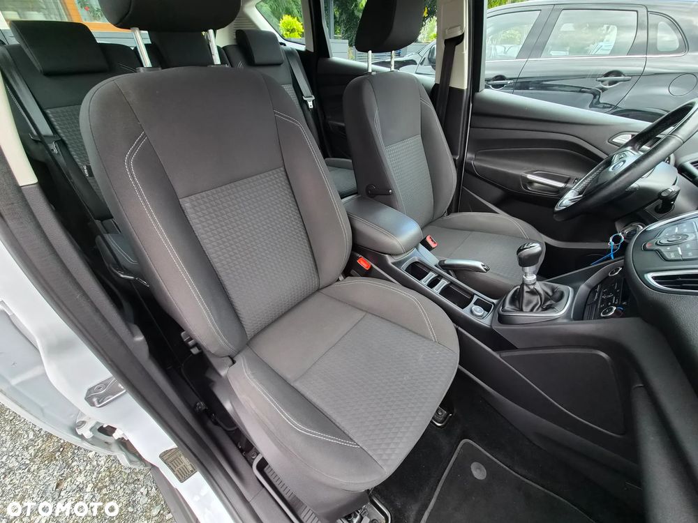 Ford C-MAX - 11