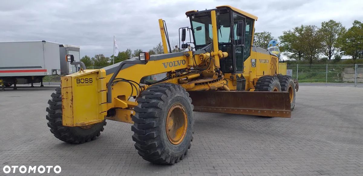 Volvo Równiarka drogowa VOLVO G990 - 1