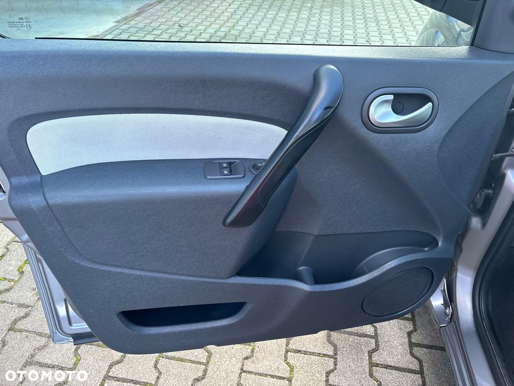 Renault Kangoo ENERGY dCi 90 FAP Start & Stop TomTom Edition - 37