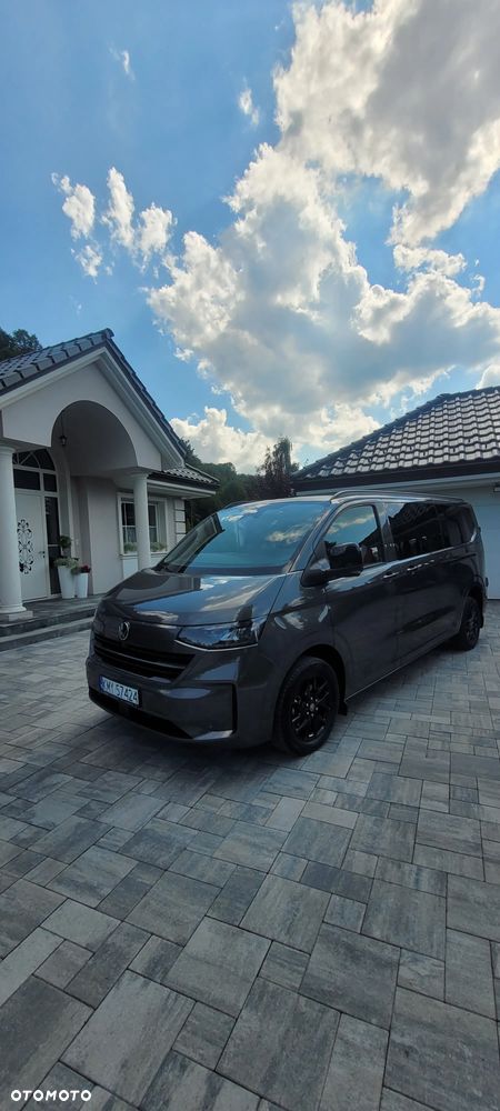 Volkswagen Caravelle - 1