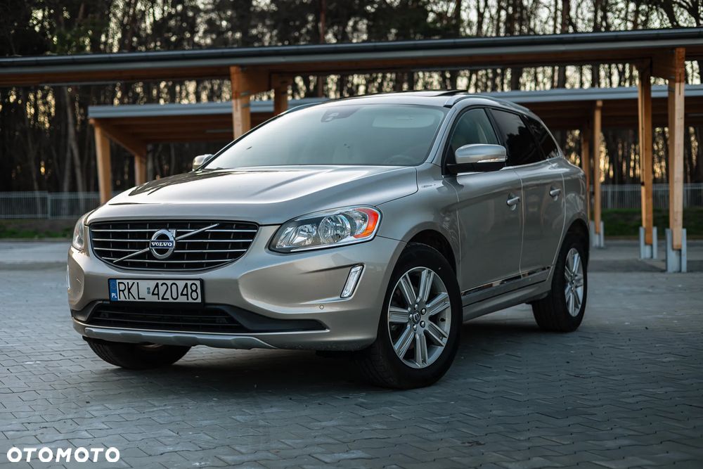 Volvo XC 60 T6 AWD Drive-E Momentum - 11
