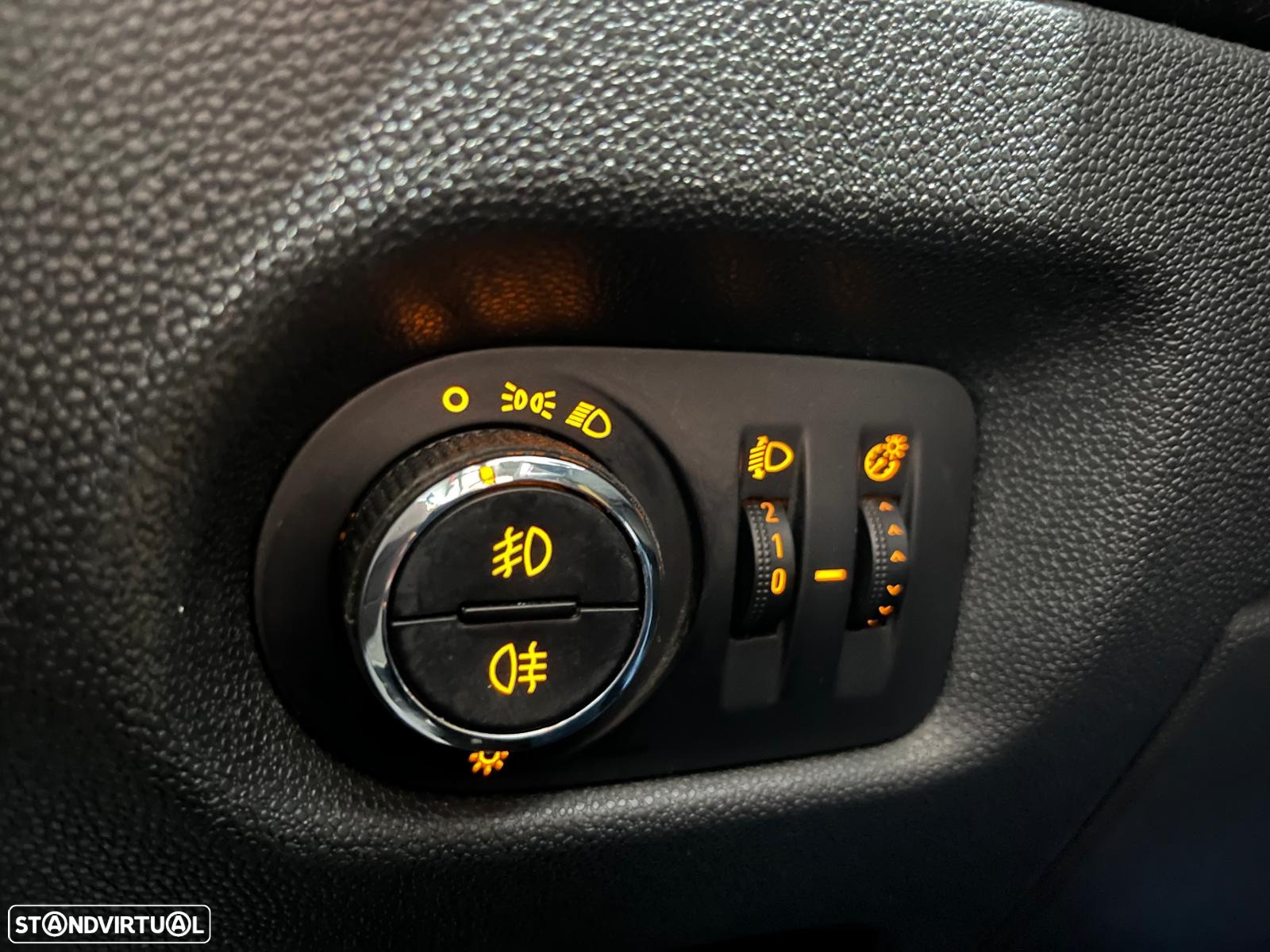 Opel Corsa 1.3 CDTi Enjoy - 16
