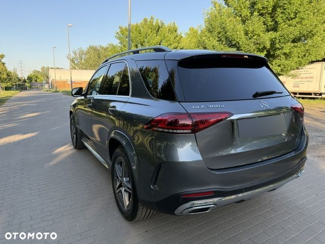 Mercedes-Benz GLE - 12