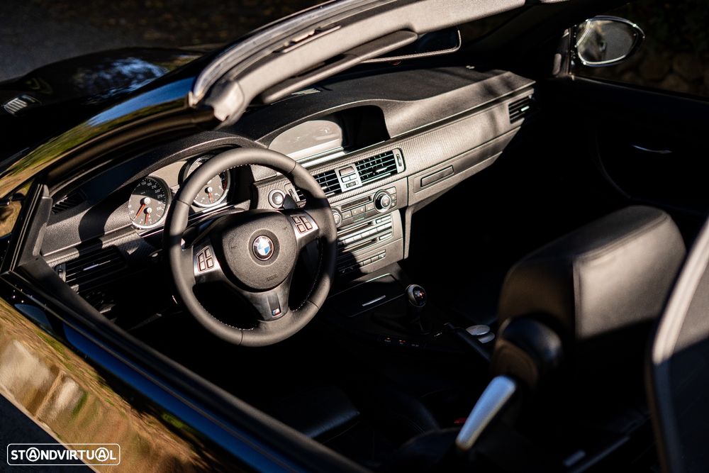 BMW M3 Auto - 32