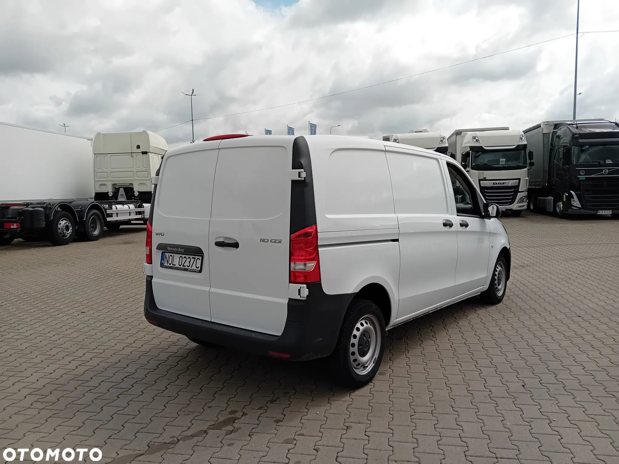 Mercedes-Benz VITO 110 - 7
