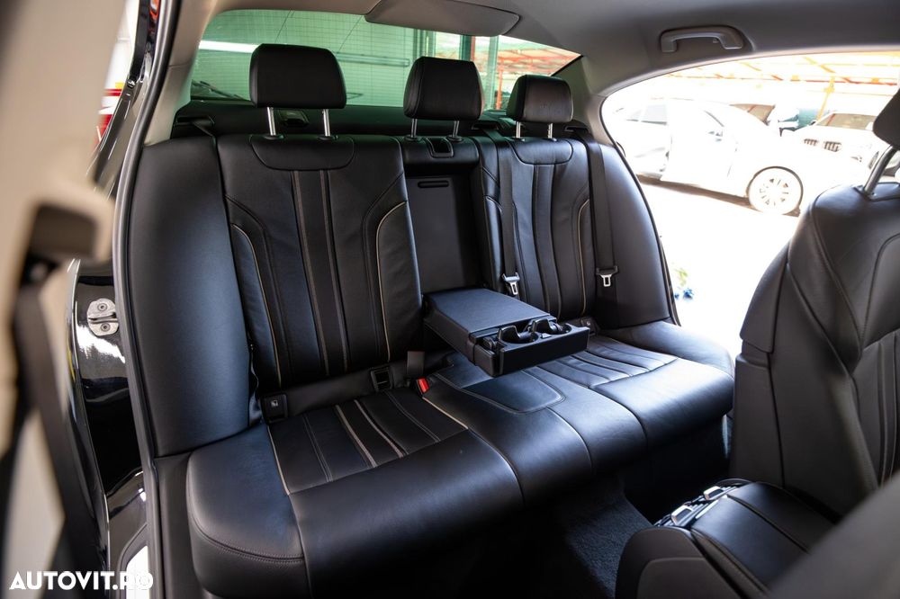 BMW Seria 5 520i AT - 14