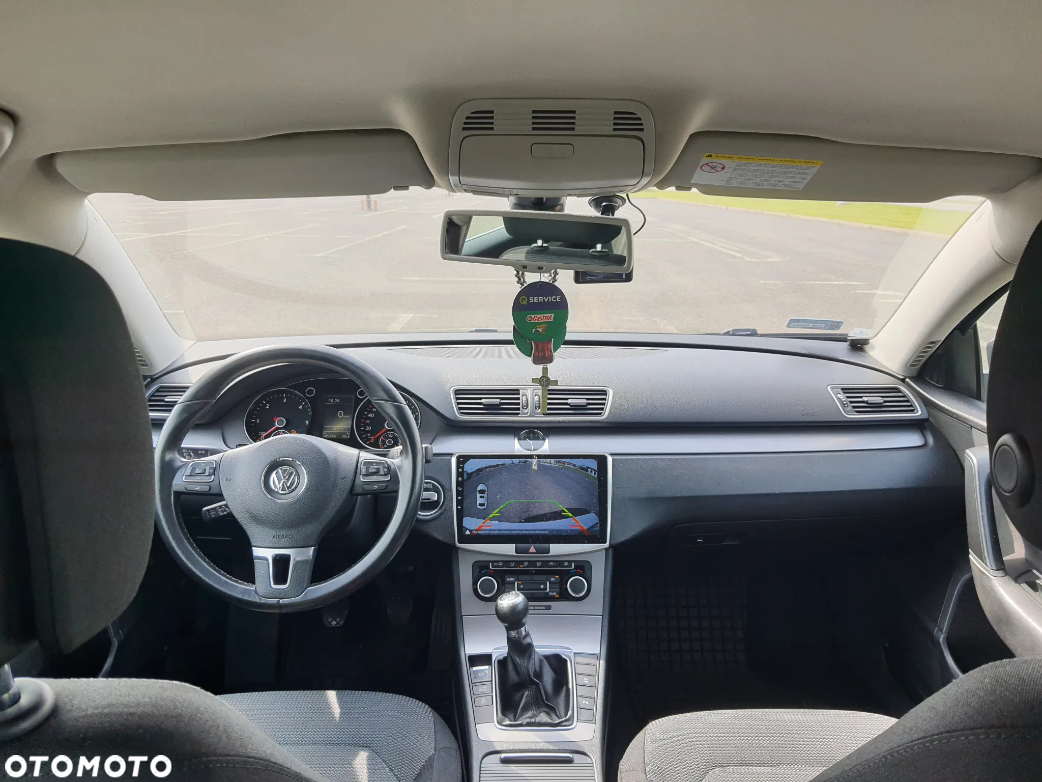 Volkswagen Passat 1.6 TDI DPF BlueMot Comfortline - 18