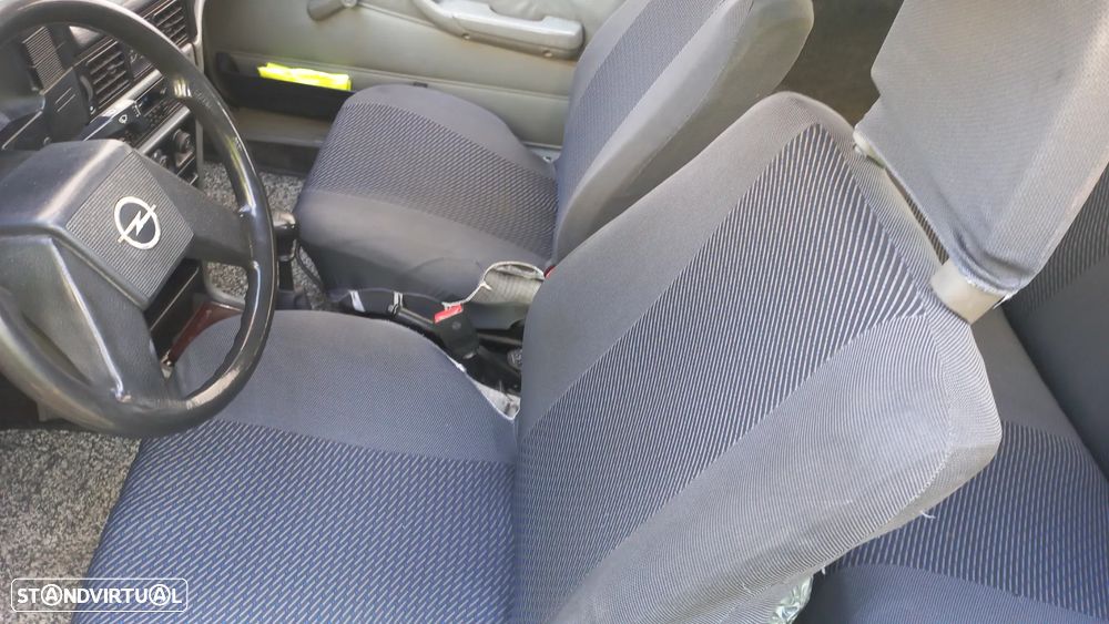 Opel Kadett 1.6 D GL - 6