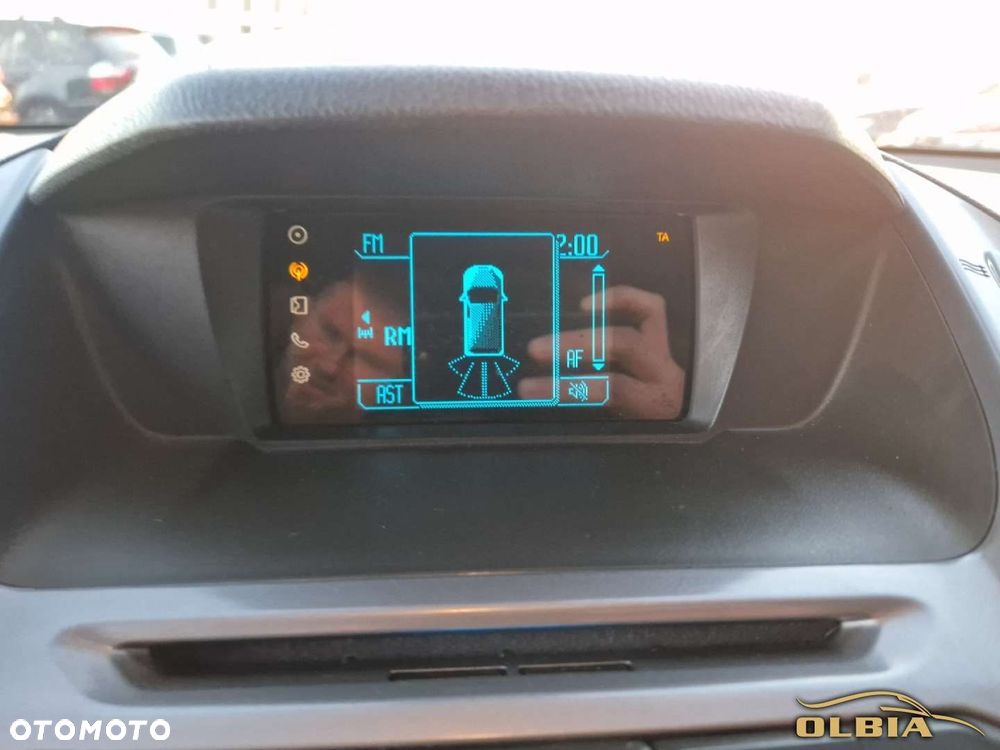 Ford Transit Connect - 23