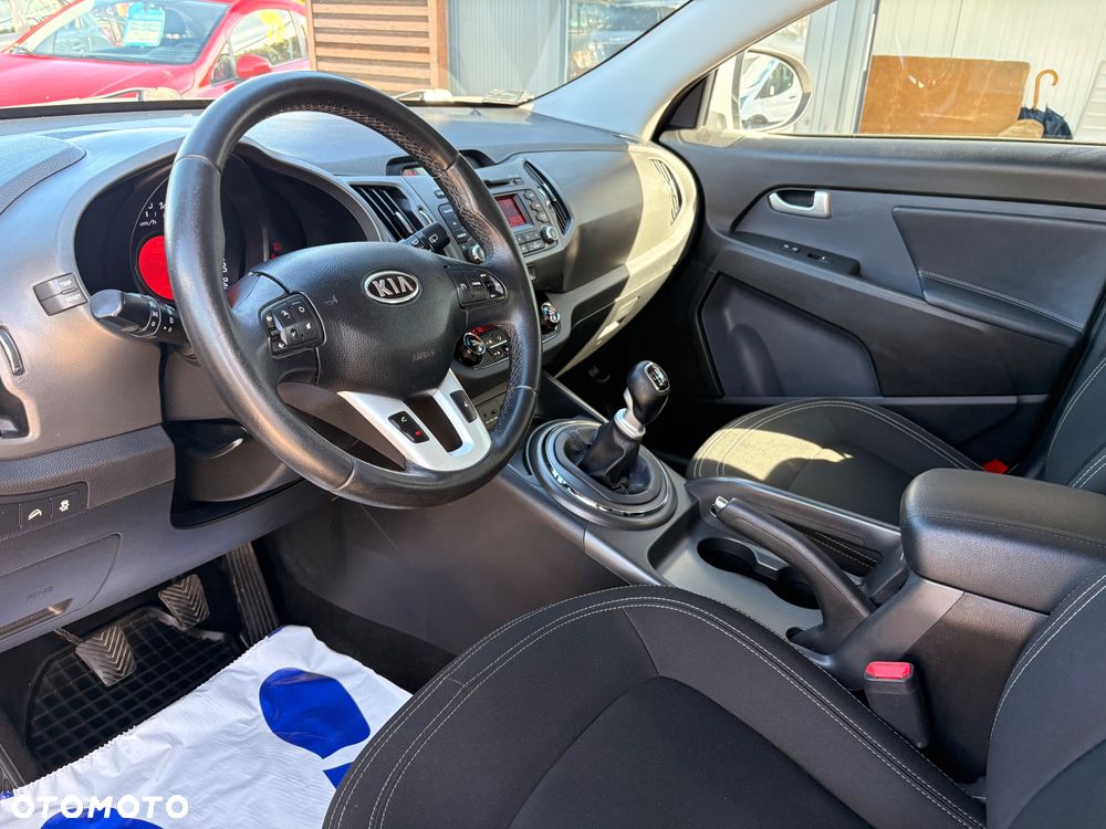 Kia Sportage 1.7 CRDI 2WD Attract - 12