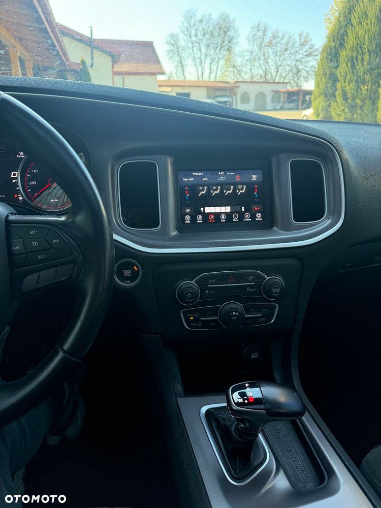 Dodge Charger - 27
