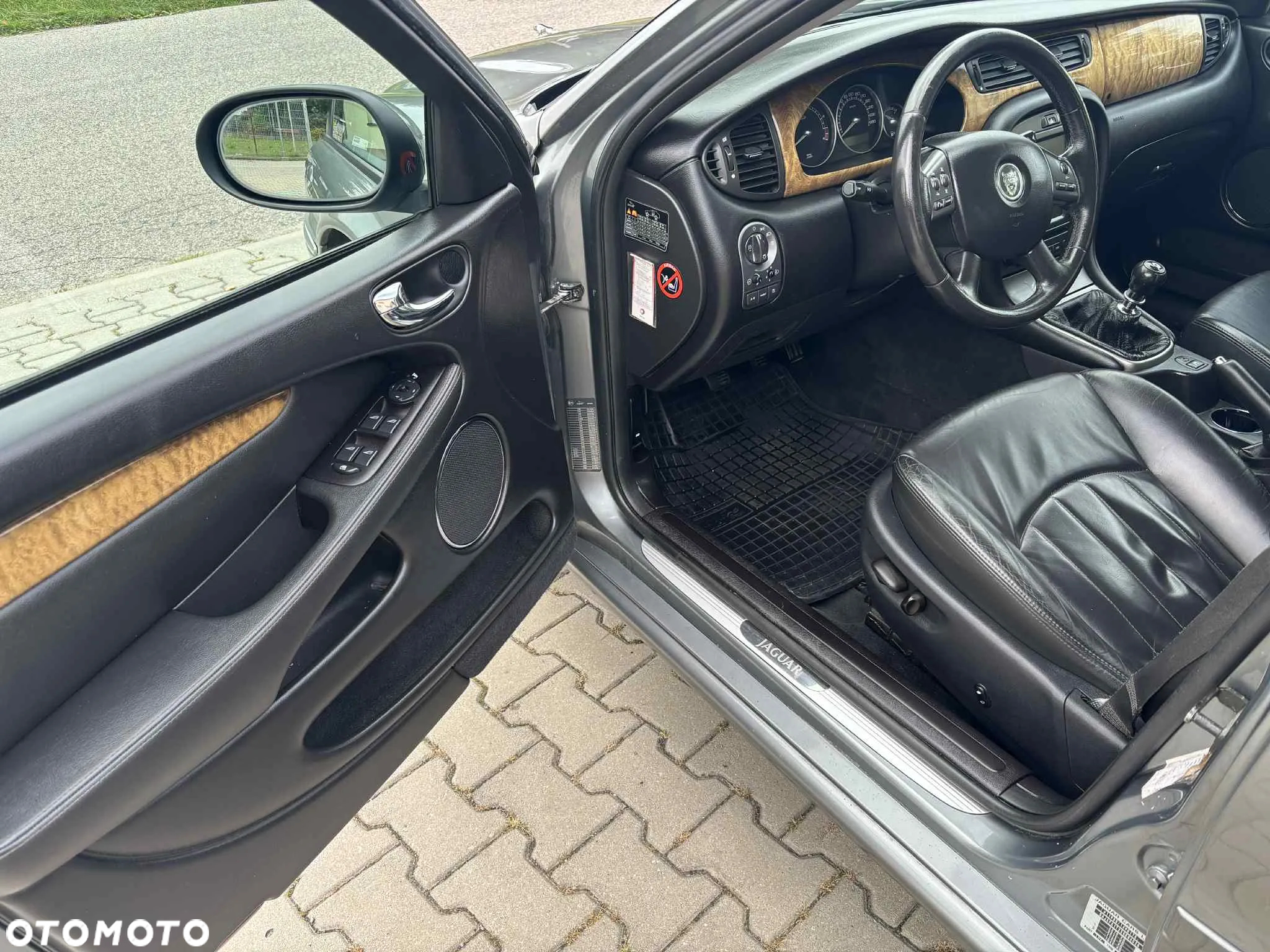 Jaguar X-Type - 15