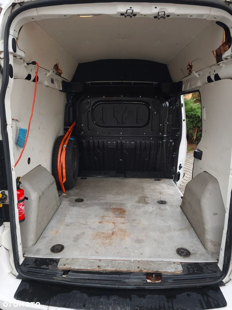 Fiat Doblo - 17