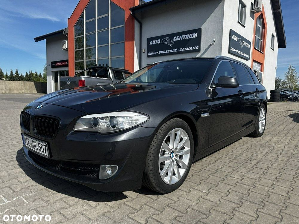 BMW Seria 5 530d Touring - 3