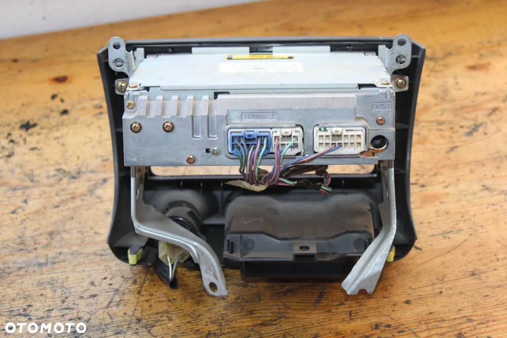 RADIO TOYOTA YARIS I 86120-52030 - 8