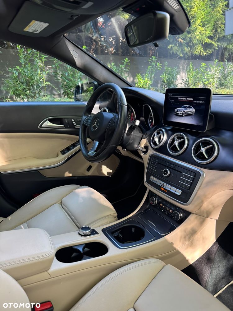 Mercedes-Benz CLA - 29