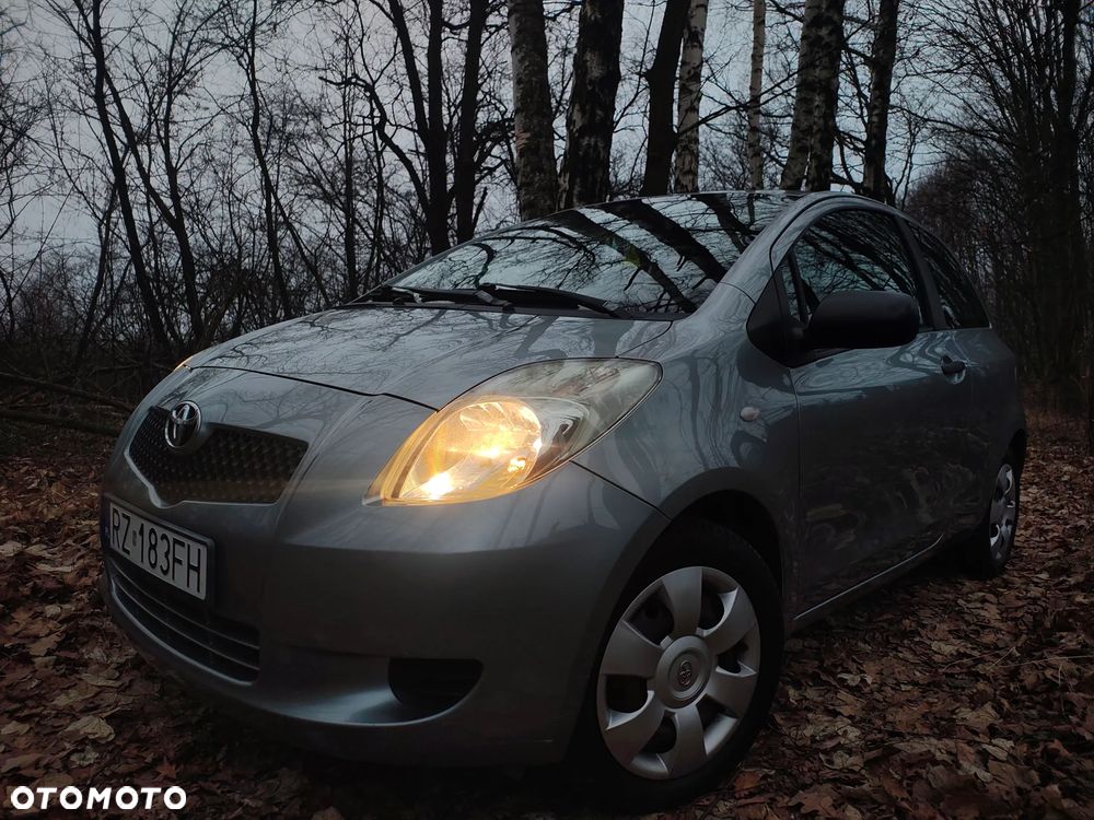 Toyota Yaris 1.3 Terra - 7