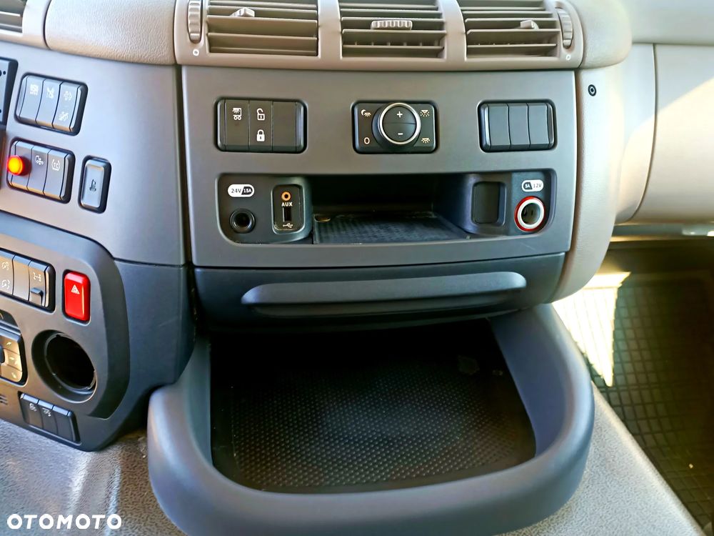 DAF CF 370 EURO 6 chłodnia Supra 750 na 20 palet - 20