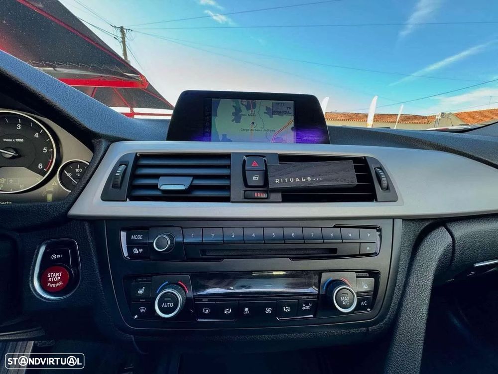 BMW 318 d Touring Navigation - 9