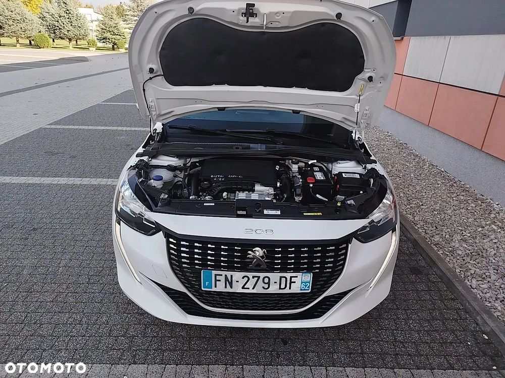Peugeot 208 TURBO 100 Allure - 25