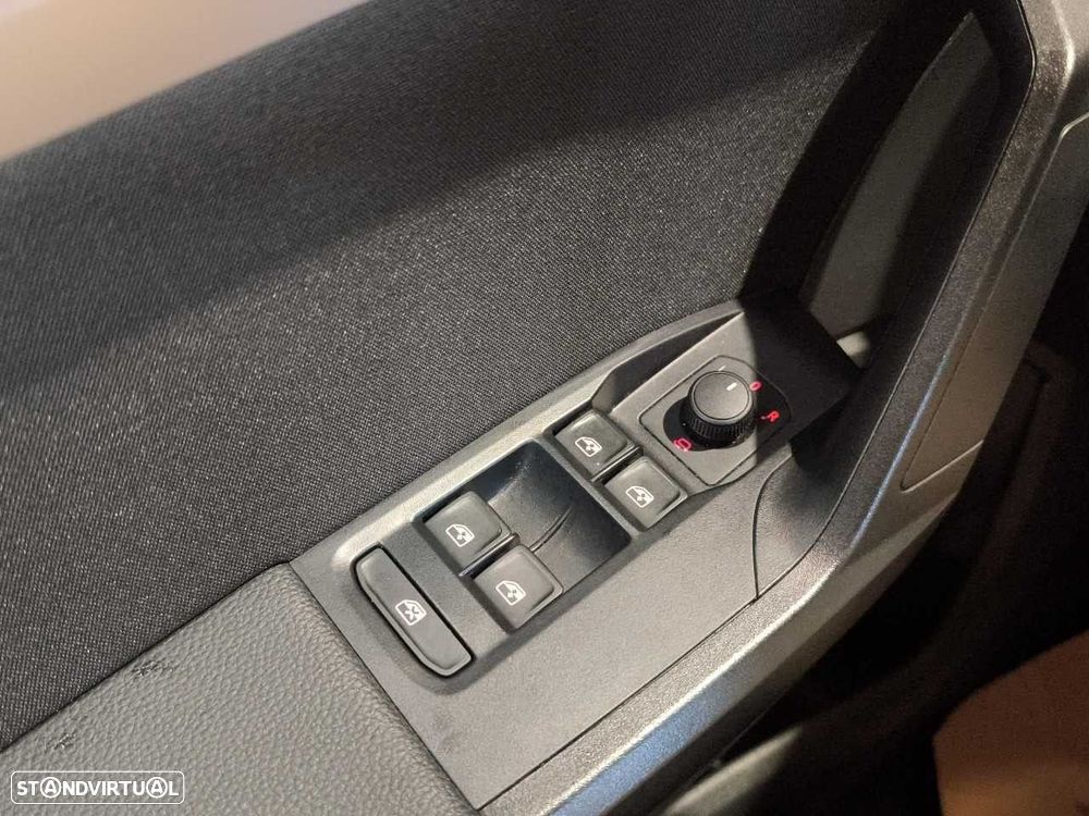 SEAT Arona 1.0 TSI FR - 11