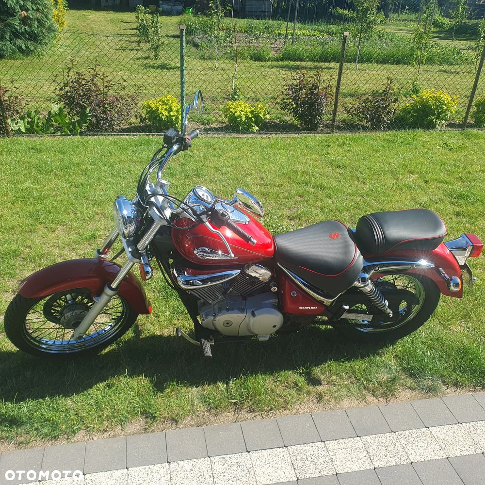 Suzuki Intruder - 2