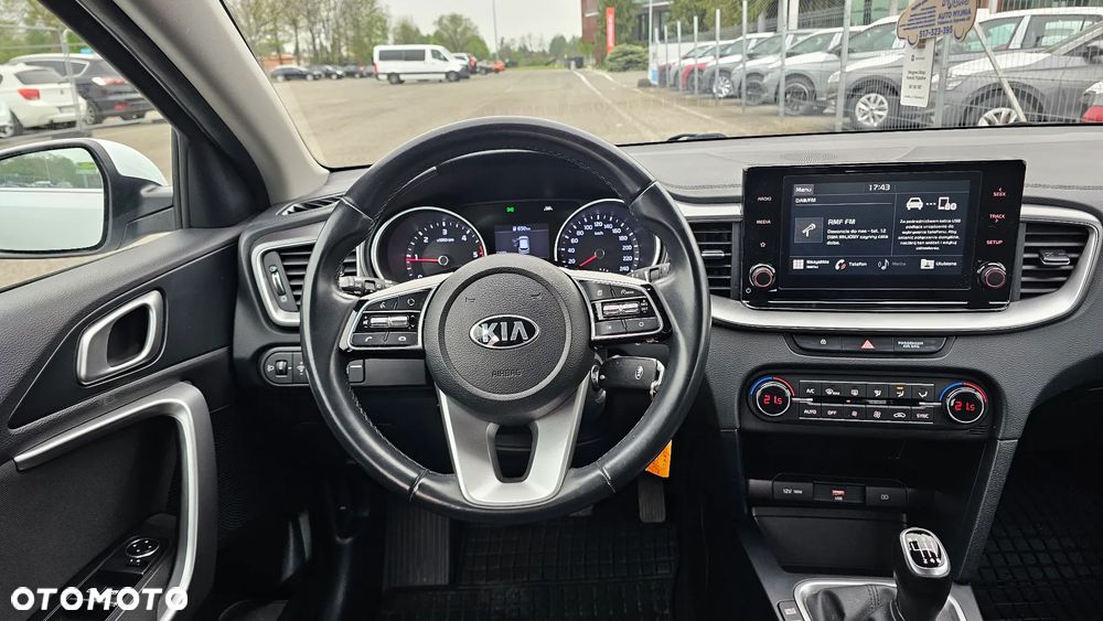 Kia Ceed 1.6 CRDi mHEV M - 7