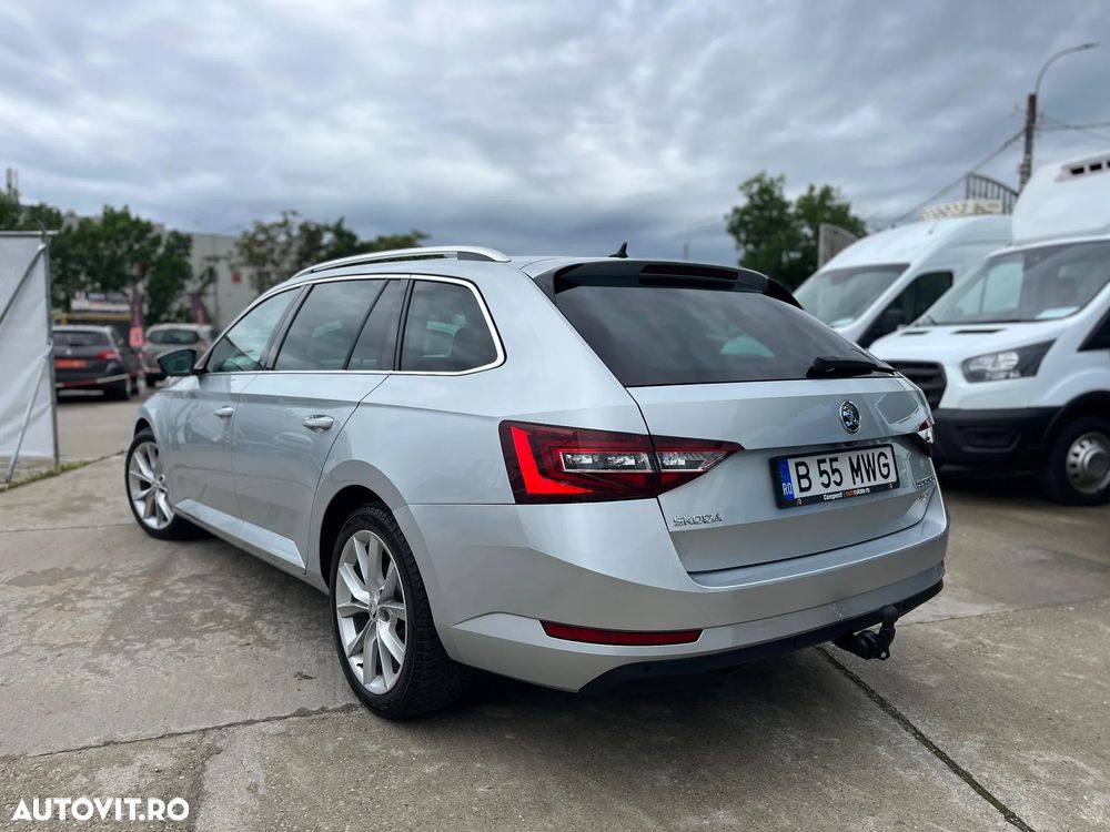 Skoda Superb 2.0 TDI DSG 4X4 Style - 4