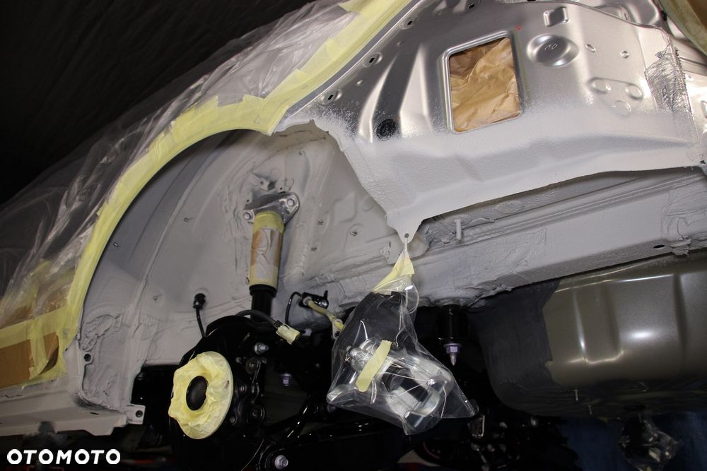 Toyota Corolla 1.8 Hybrid Style - 25