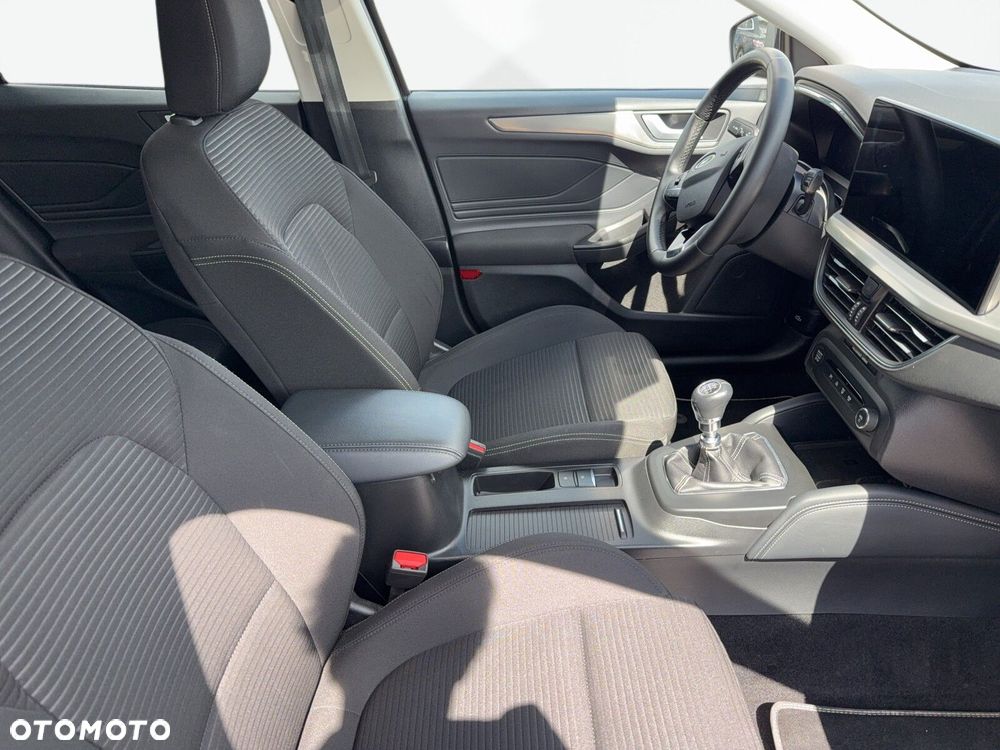Ford Focus - 13