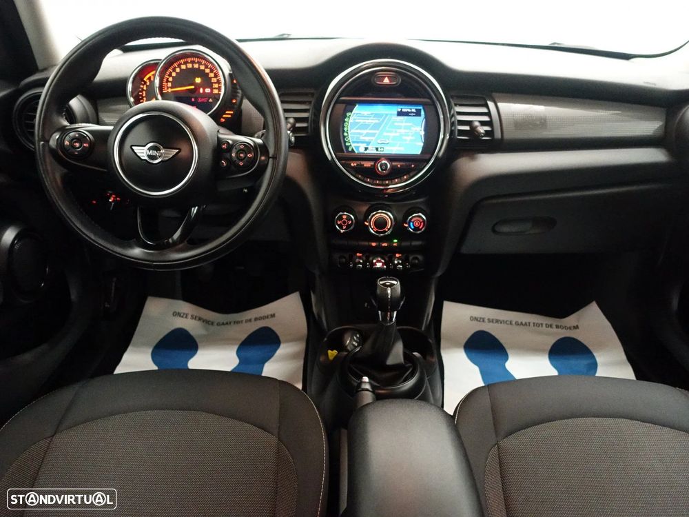 MINI 5 Portas Cooper D - 7