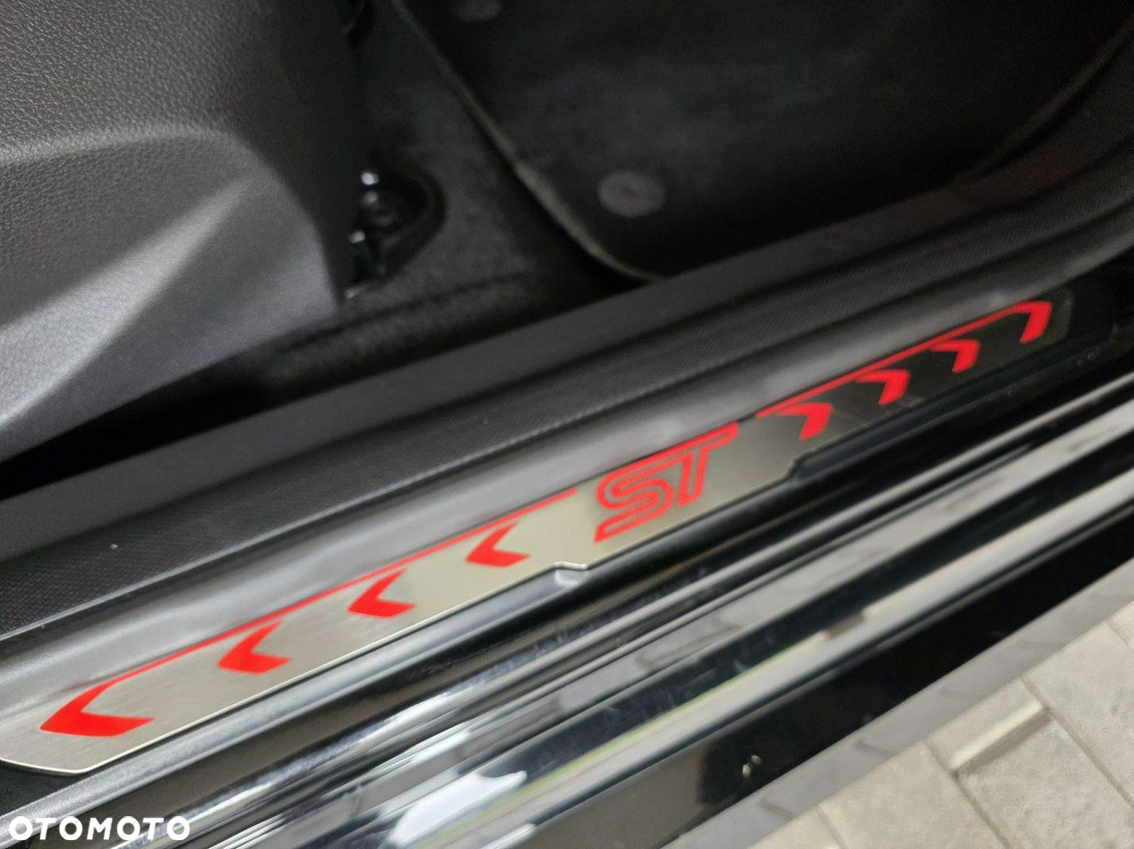 Ford Focus 2.0 EcoBoost ST - 25