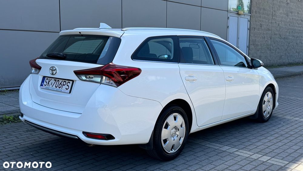 Toyota Auris 1.4 D-4D Active - 4