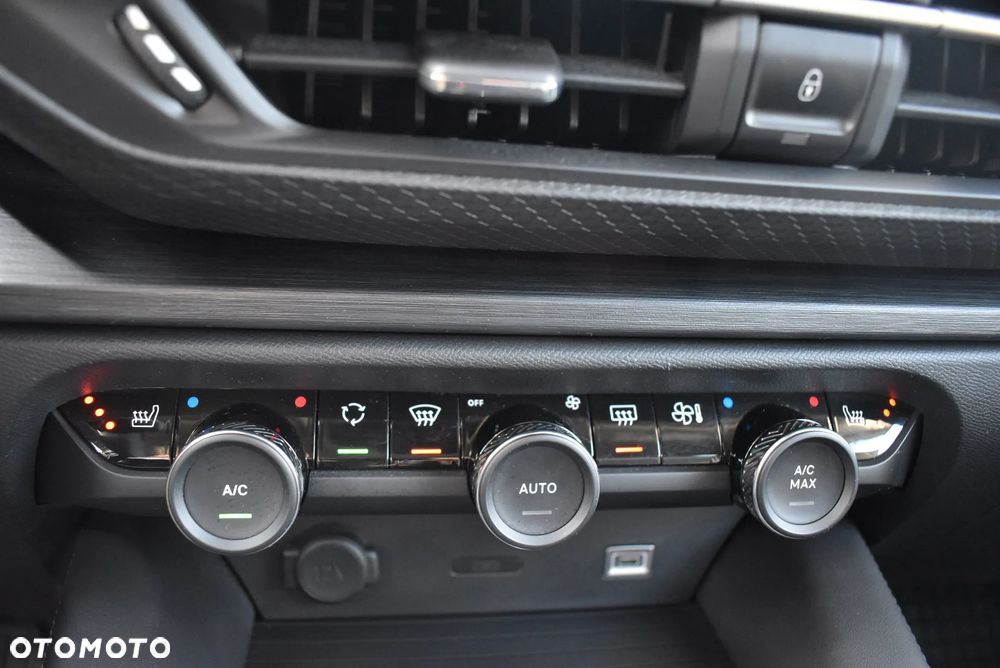 Citroën C5X 1.6 PureTech Shine EAT8 - 32
