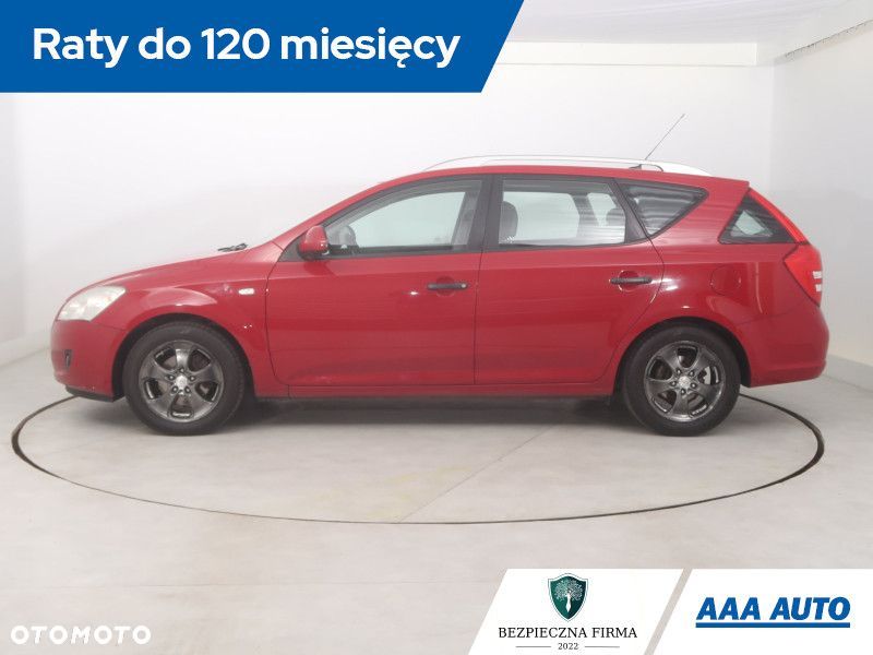 Kia Ceed - 4