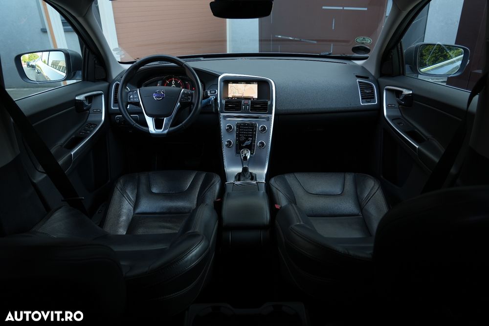 Volvo XC 60 D4 Geartronic Summum - 16