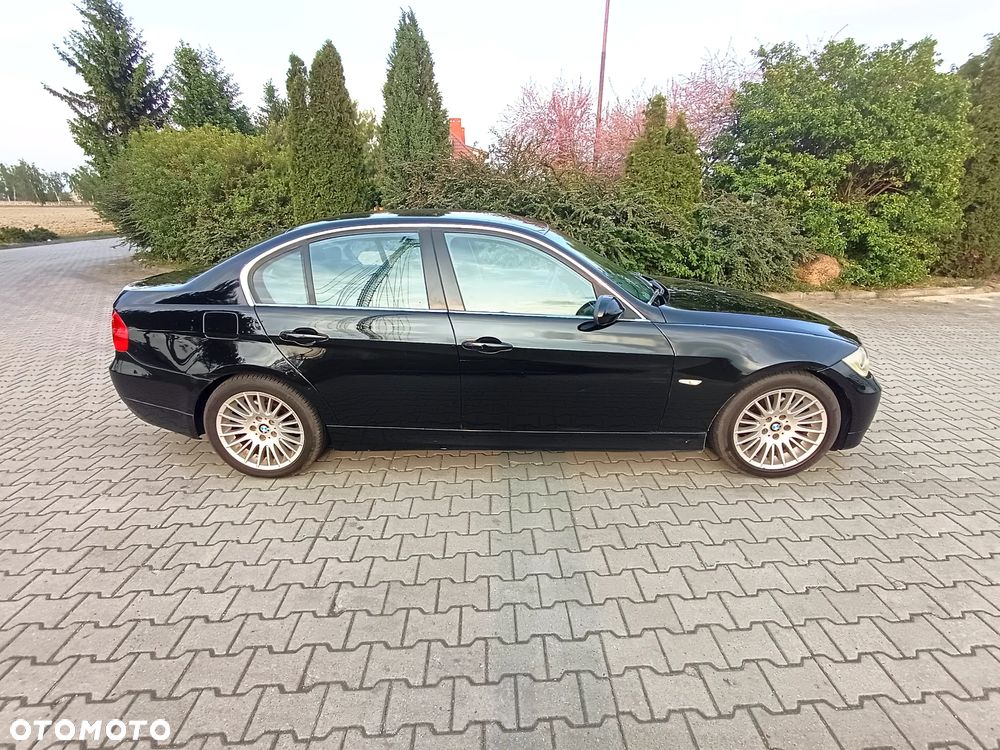 BMW Seria 3 325i - 3