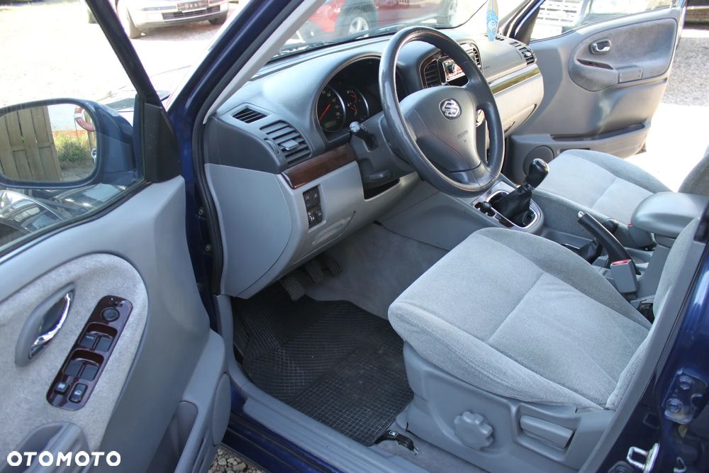 Suzuki Grand Vitara 2.7 V6 - 11