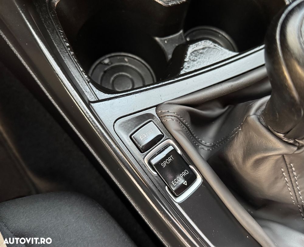 BMW Seria 1 118d - 19