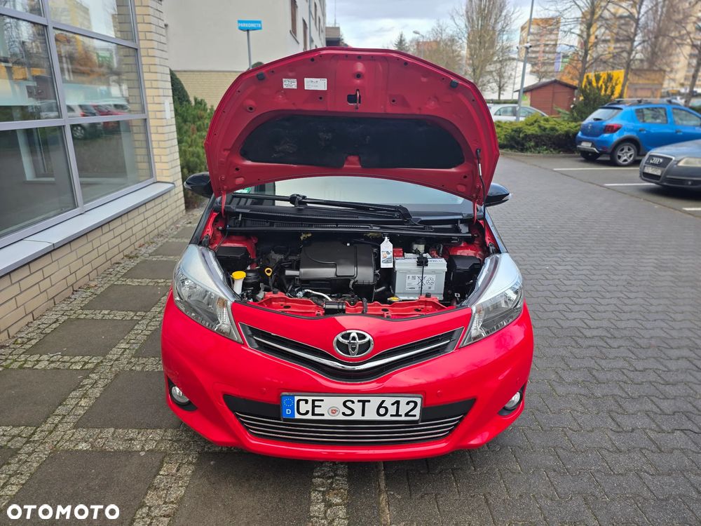 Toyota Yaris - 12