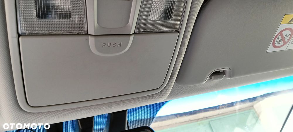 Kia Ceed 1.6 GDI L DCT - 9