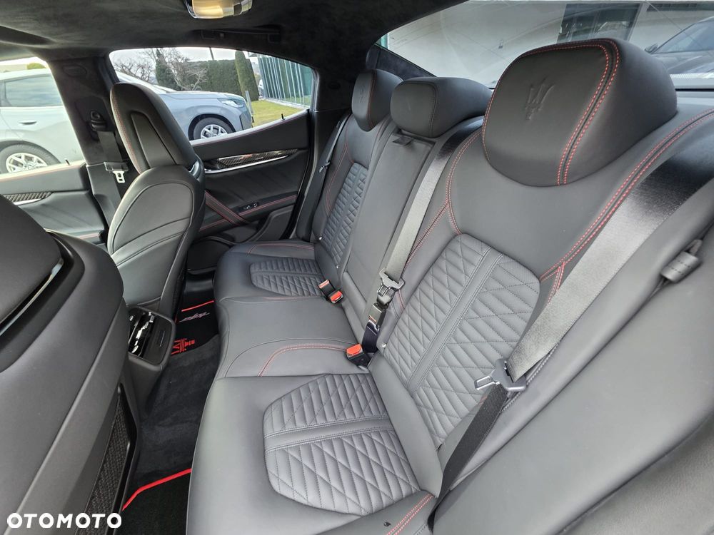 Maserati Ghibli - 14