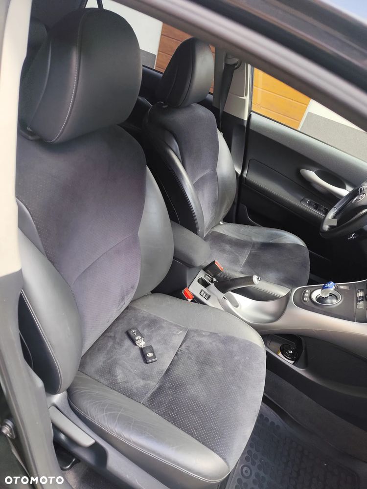 Toyota Auris - 12