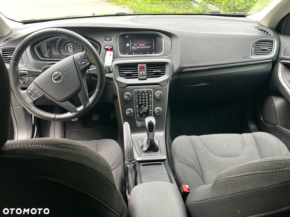 Volvo V40 D2 Kinetic - 5