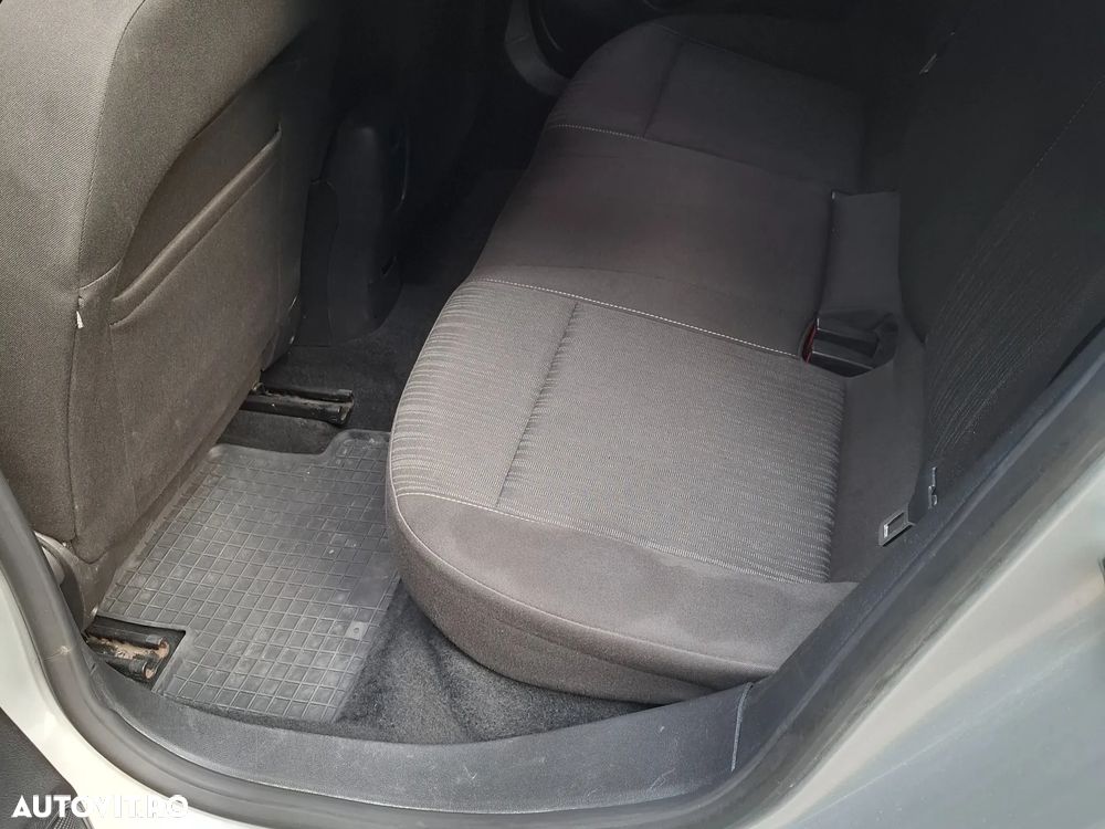 Opel Astra 1.7 CDTI - 10