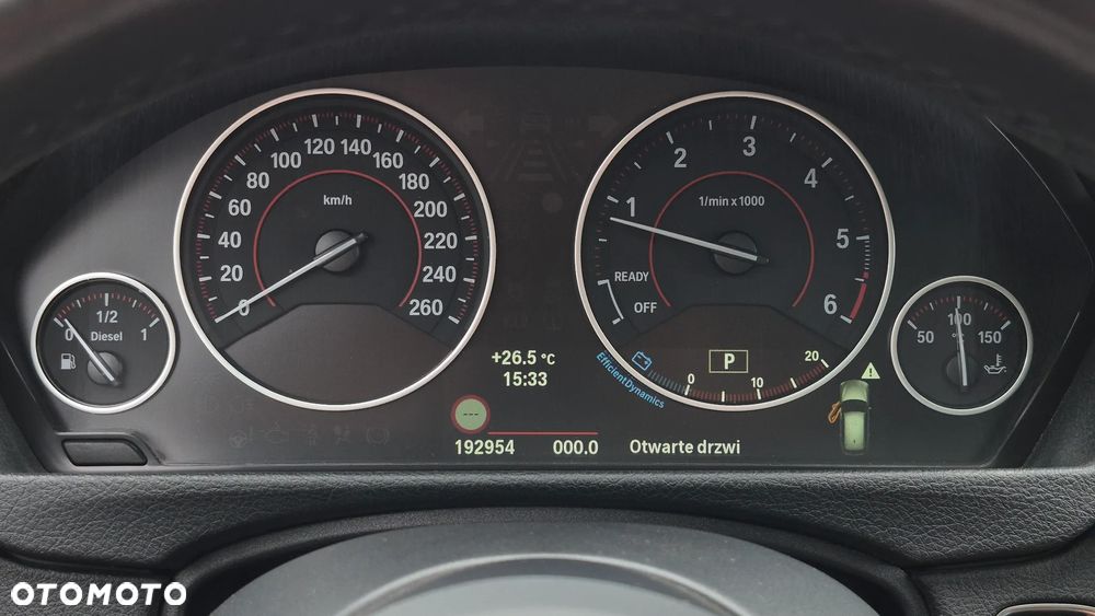 BMW Seria 3 320d xDrive - 24