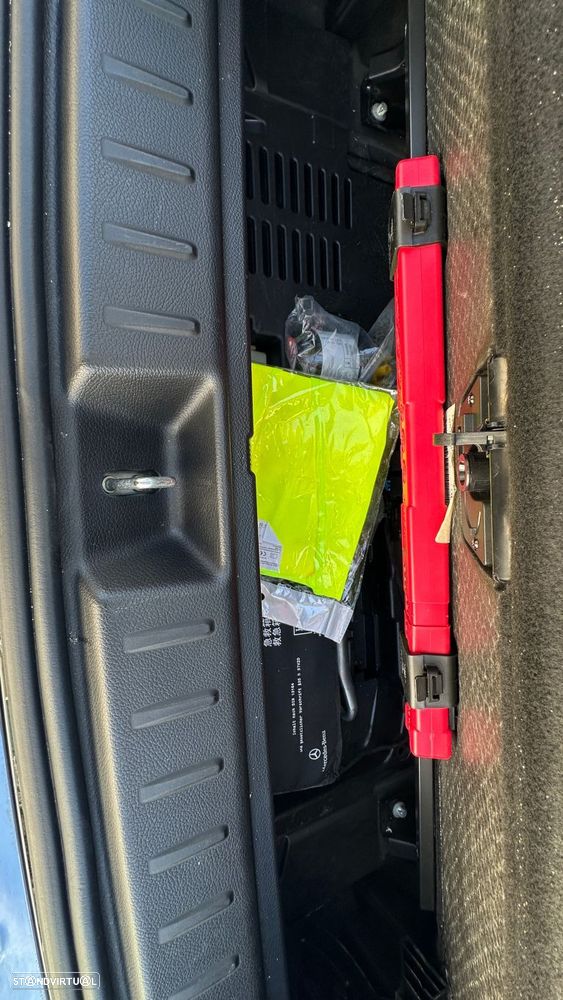Mercedes-Benz GLB 180 d Progressive - 9