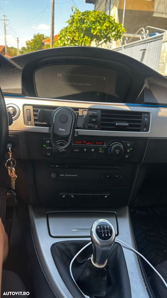 BMW Seria 3 320i - 6